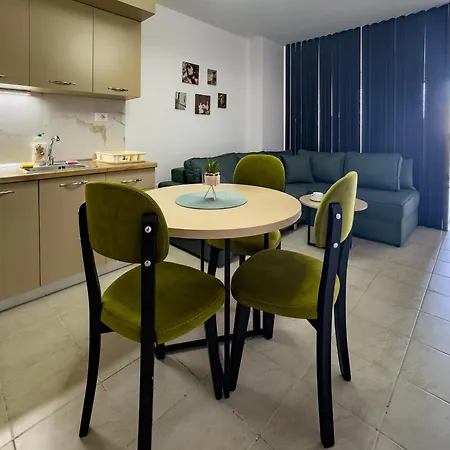 Eden Apartamento Golem (Tirana)
